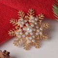 Брошь новогодняя "Снежинка" роскошная, цвет белый, цвет золотистый