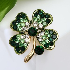 Брошь "Клевер" четырёхлистный со стразой, цвет бело-зелёный, цвет золотистый
