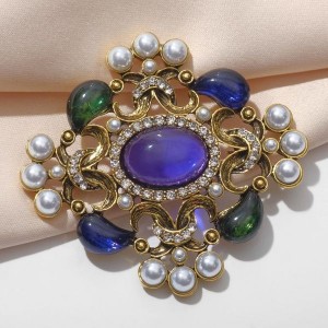 Брошь "Императрица" награда, цветная, цвет золотистый