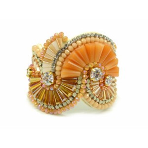 Браслет с цирконами на кожаной основе авторский, цвет цитрин, 19см