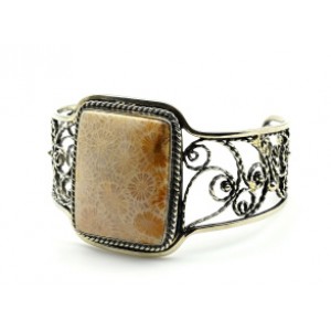 Браслет с кораллом " Прямоугольник ", 19см.