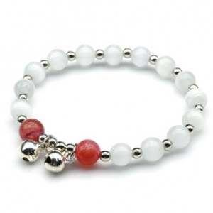 Браслет из кошачьего глаза (синт.) шарик 7,5мм с бубенцами, цвет белый