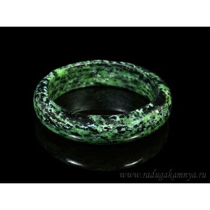 Браслет кольцо из Цоизита 75*58*15мм, 74гр.