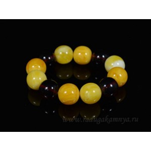 Браслет из янтаря шарик 18-19мм медово-молочный, вишня