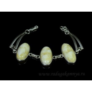 Браслет с янтарём в посеребрении 3 овала 31*16мм молочный, 20см