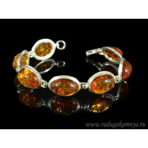 Браслет с янтарём в посеребрении овал 16*29мм св.коньячный, 20см Браслет с янтарём в посеребрении овал 16*29мм св.коньячный, 20см