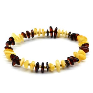 Браслет янтарный с бисером цвет  молочный, темно-коньячный