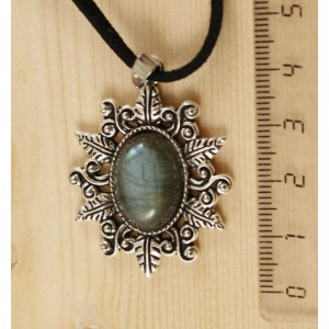 Кулон из лабрадорита (яркий эффект) "папоротник" овал 18х13мм