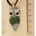 Кулон с нефритом "сова", круг 20мм