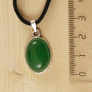 Кулон из кварца (цвет хризопраз), простой овал 18х13мм