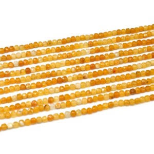 Бусины из агата тонированного кубик гр.5мм цвет желтый, 38,5см, 85 бусин