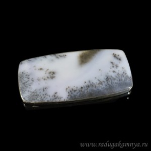 Брошь из агата мохового 71*33мм.