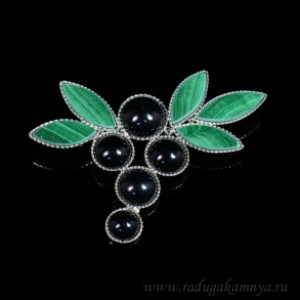 Брошь малахит, агат "Гроздь" мал, 24*36мм. Брошь малахит, агат "Гроздь" мал, 24*36мм.