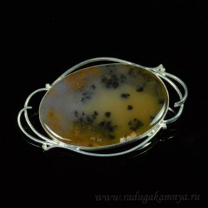 Брошь с агатом моховым в посеребрении 70*44мм