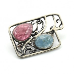 Брошь турмалин с аквамарином 33*22мм.