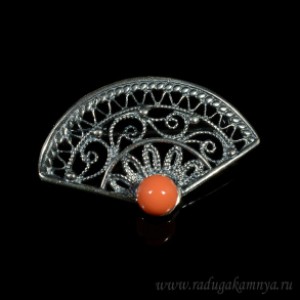 Брошь из майорки в мельхиоре, цвет оранжевый 37*23мм.