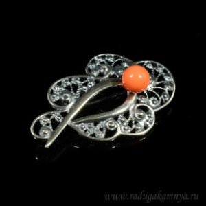 Брошь с майоркой в мельхиоре, цвет оранжевый, 37*22мм.