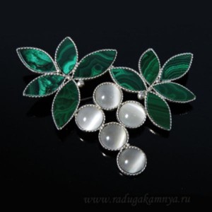 Брошь малахит и кошачий глаз " Лоза " 63*48мм. Брошь малахит и кошачий глаз " Лоза " 63*48мм.