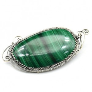 Брошь с малахитом 45*25мм.