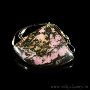 Брошь родонит , 58*44мм.