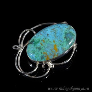 Брошь с хризоколлой овал 43*33мм.