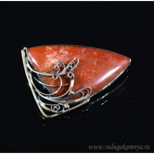 Брошь с халцедоном,  50*35мм.