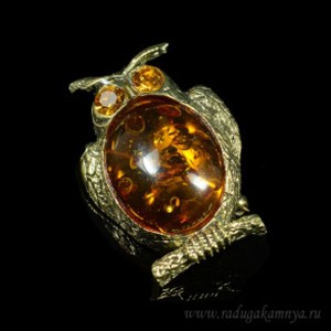Брошь-кулон с янтарем в металле "Сова 2" 26*38мм коньячный Брошь-кулон с янтарем в металле "Сова 2" 26*38мм коньячный