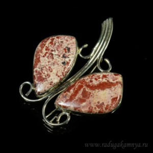 Брошь с яшмой 53*44мм.