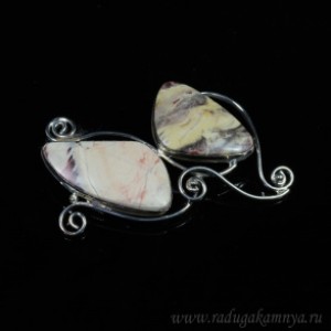 Брошь с яшмой 61*40мм. Брошь с яшмой 61*40мм.