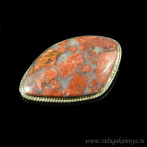 Брошь с яшмой грация 53*33мм.