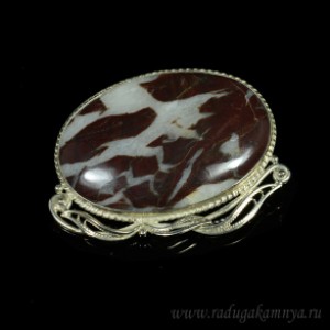 Брошь яшма " Овал ", 51*40мм.