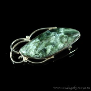 Брошь серафинит " Грация " 53*27мм