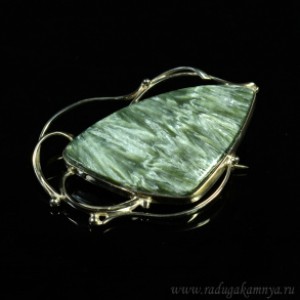 Брошь серафинит грация, 47*30мм.