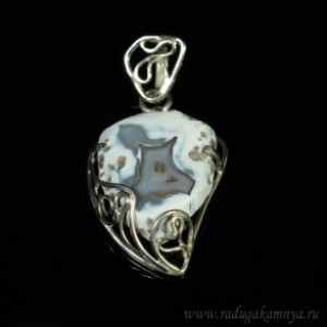 Кулон из агата бразильского, 50*26мм.