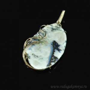 Кулон из агата Иджеванского 33*50мм.