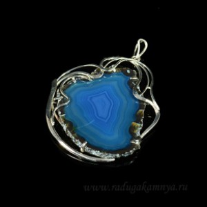 Кулон из агата тонированного, 58*65мм.