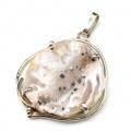 Кулон с жеодами агата бразильского 33*46мм. Кулон с жеодами агата бразильского 33*46мм.