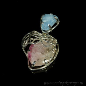 Кулон из турмалина и аквамарина, 26*47мм.