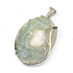 Кулон с аквамарином и горным хрусталем 33*48мм.