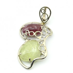 Кулон с аквамарином и турмалином 27*46мм. Кулон с аквамарином и турмалином 27*46мм.