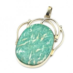 Кулон с амазонитом 35*44мм.