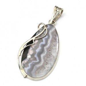 Кулон из аметиста 24*45мм.