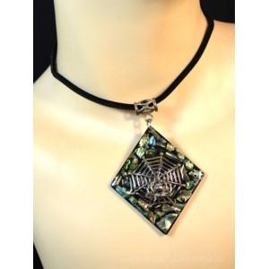 Кулон из перламутра гелиотис "Паутина" ромб 54*83мм, 48см