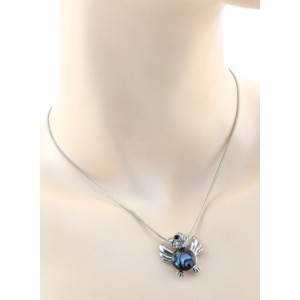 Кулон из перламутра гелиотис птенчик 22*24мм, 41см