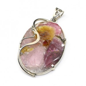 Кулон с турмалином и горным хрусталем 30*44мм.