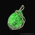 Кулон из уваровита 33*48мм.