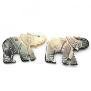 Кулон из перламутра слоник 30*22мм