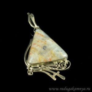 Кулон беломорит " Грация ", 26*48мм. Кулон беломорит " Грация ", 26*48мм.