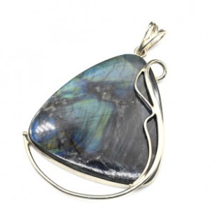 Кулон с лабрадором 45*56мм.