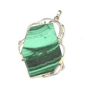 Кулон с малахитом 43*64мм.